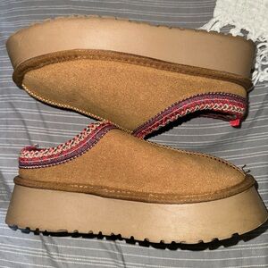 “Ugg” Tazz Chestnut Platforms